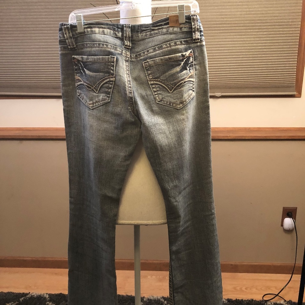 jeans - Picture 2 of 3